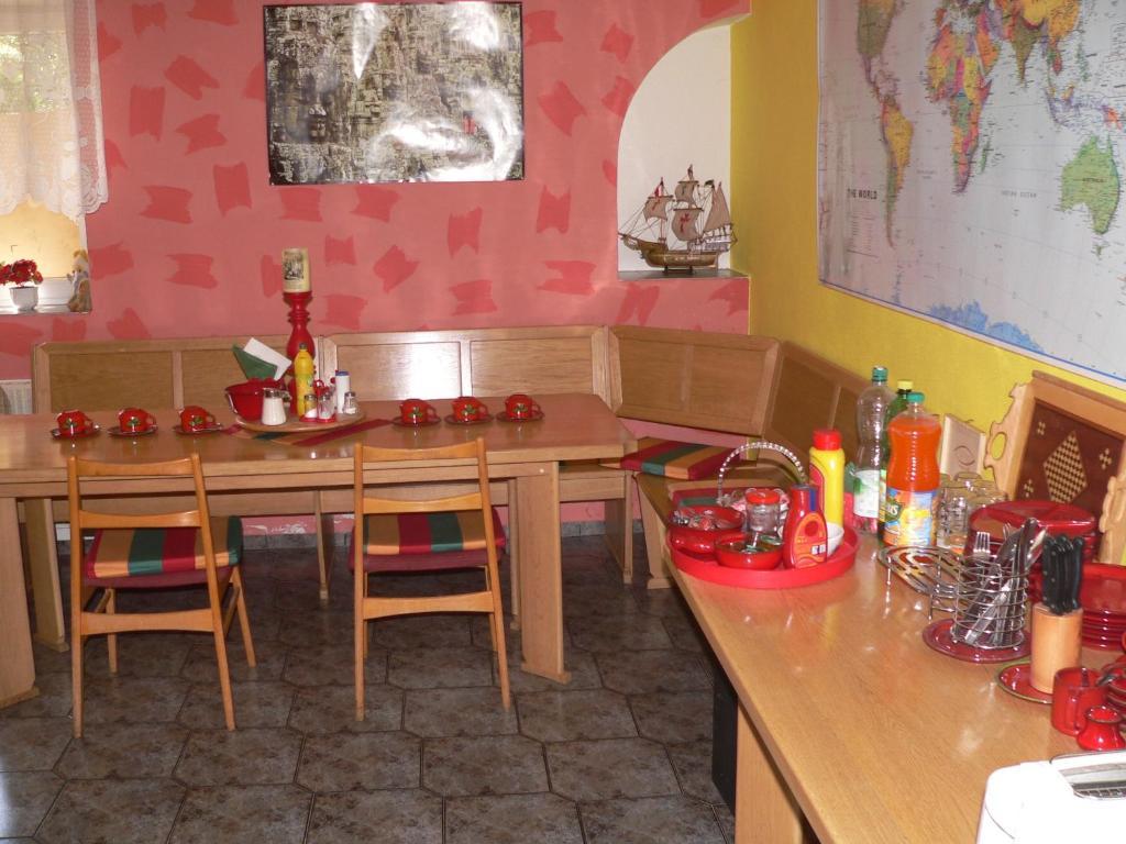Penzion Leamy Rokycany Buitenkant foto